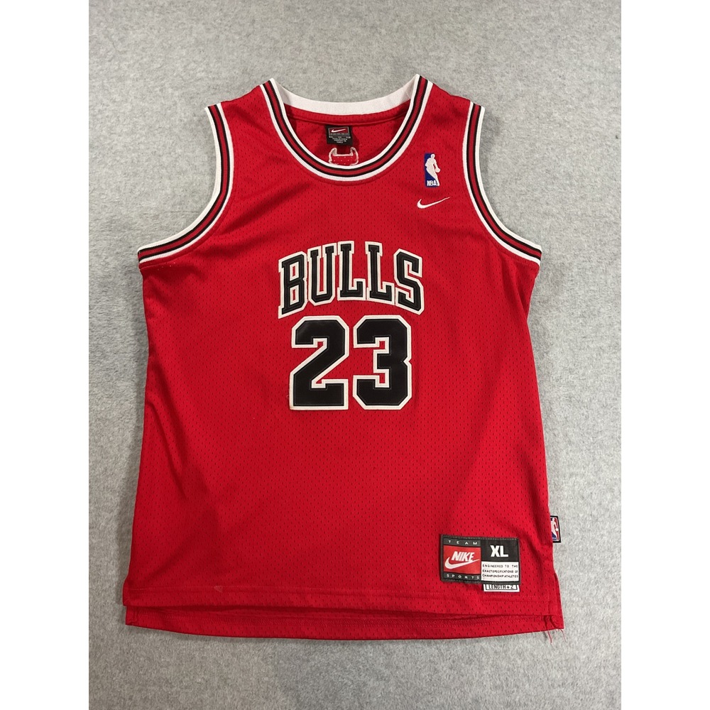 Vintage Nike Chicago Bulls Michael Jordan 23 Jersey Red Mesh Youth XL NBA 2081